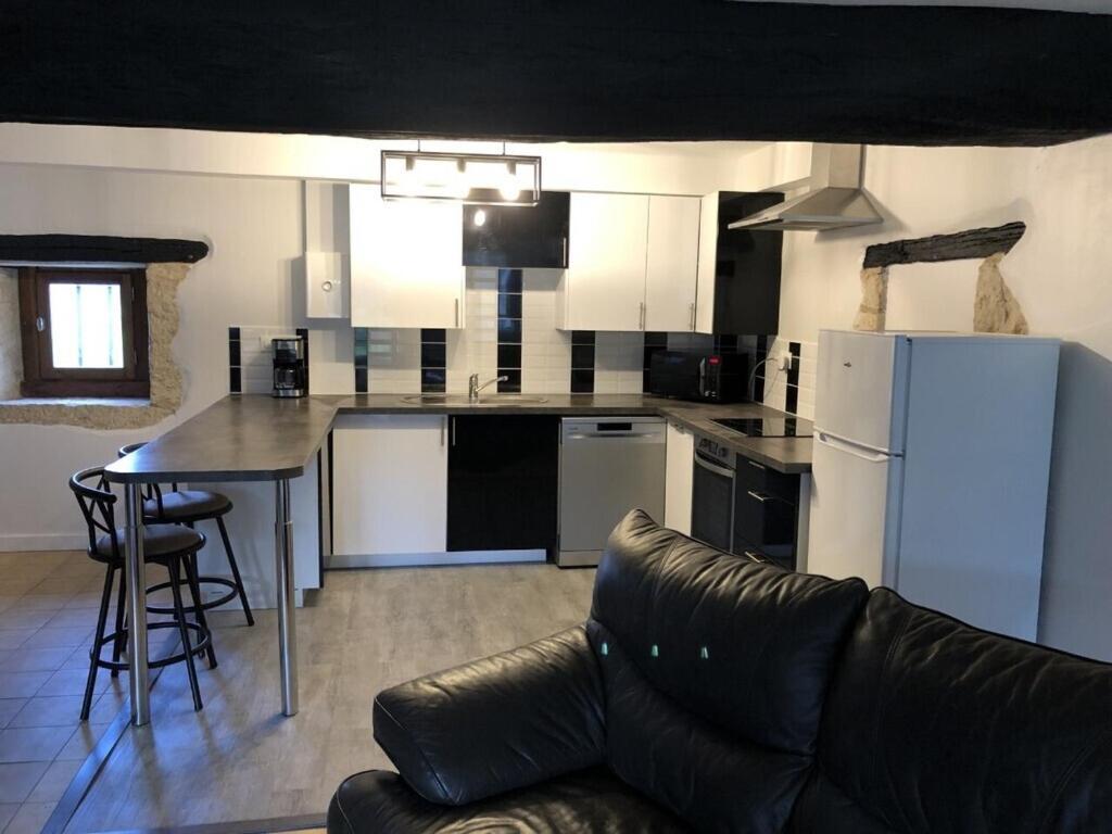 Blacksmiths Cottage In Blanzay - 3 Beds מראה חיצוני תמונה