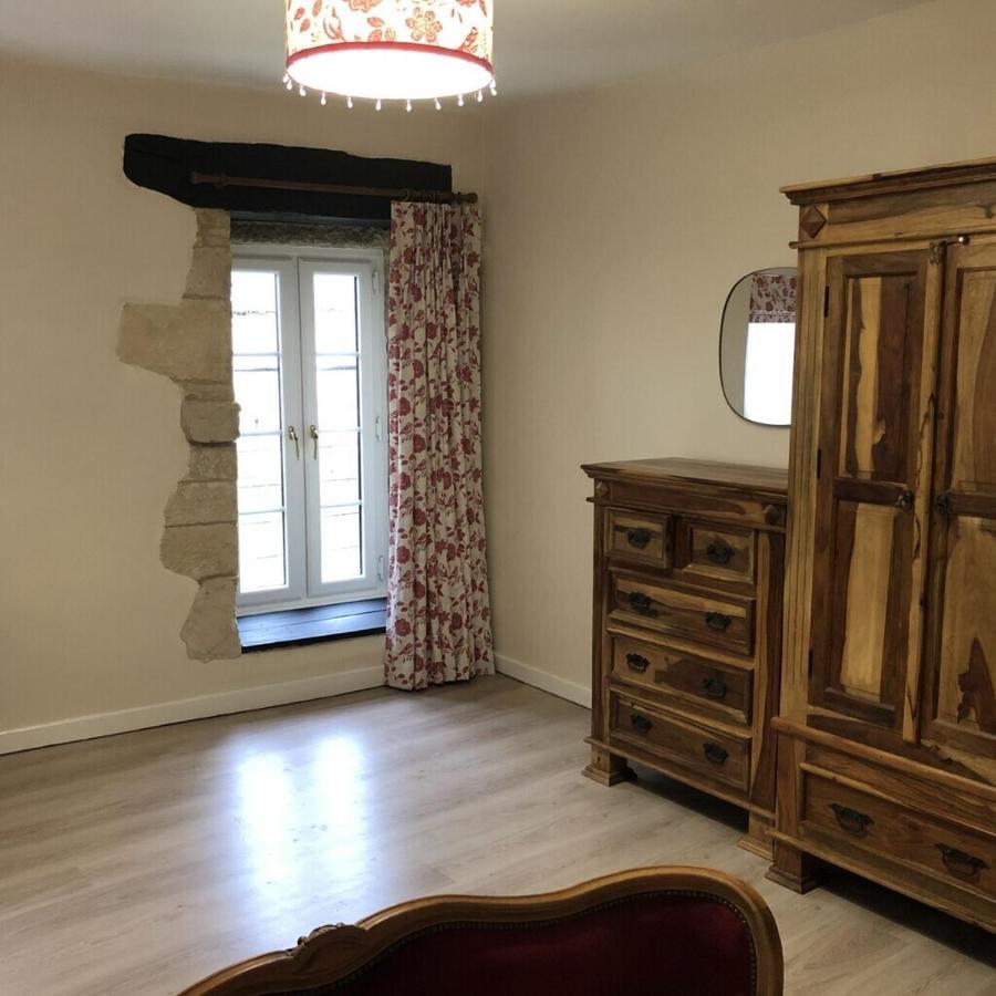 Blacksmiths Cottage In Blanzay - 3 Beds מראה חיצוני תמונה
