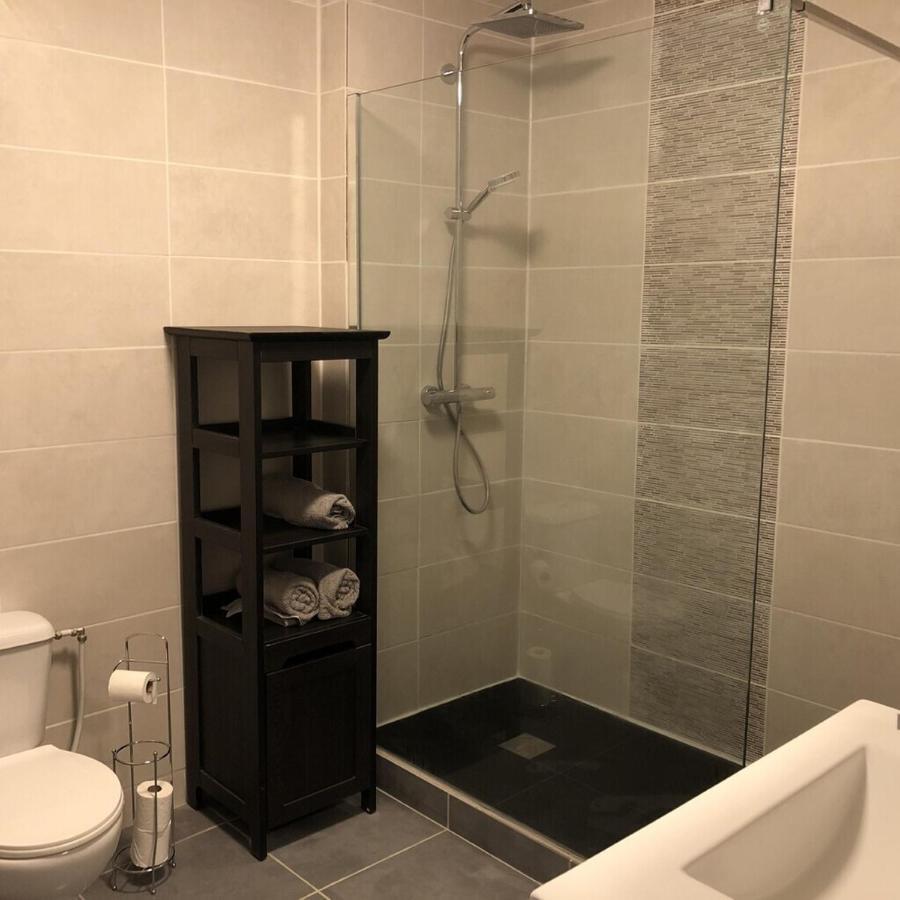 Blacksmiths Cottage In Blanzay - 3 Beds מראה חיצוני תמונה